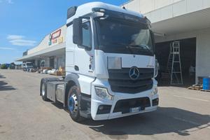 B424 - Trattore stradale Mercedes Actros 18.45