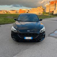 FORD FOCUS  1.5 - ST-LINE CO PILOT - LED AMBIENTE