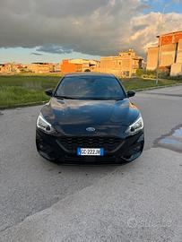 FORD FOCUS  1.5 - ST-LINE CO PILOT - LED AMBIENTE