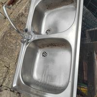 lavello in acciaio inox