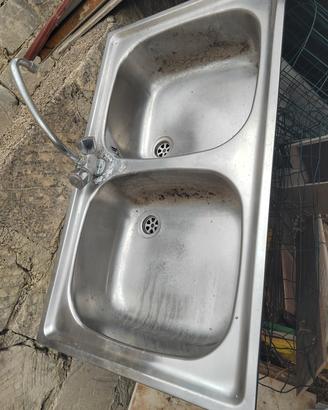 lavello in acciaio inox