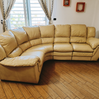 Divano angolare in pelle fiore con chaise longue