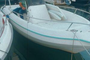 Barca a motore senza patente