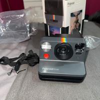 Polaroid now autofocus i-Type instant camera