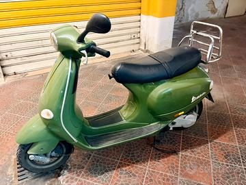 Vespa ET4 125