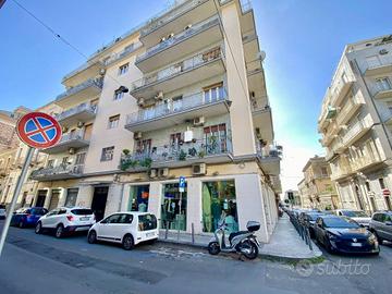4 Vani (Via Milano - Via V.Emanuele Orlando)