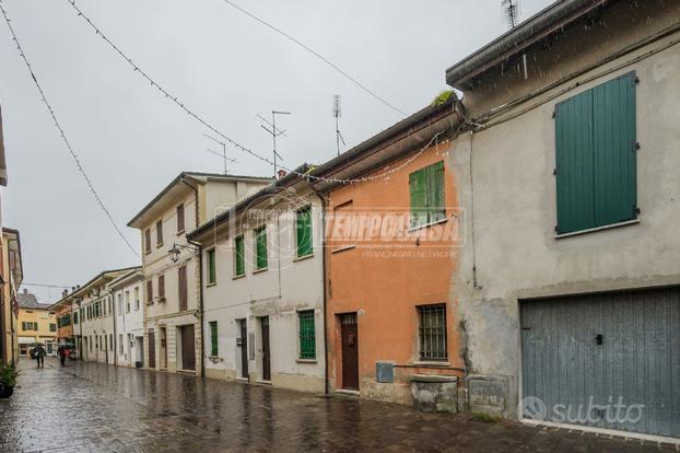 Soluzione terra cielo in pieno centro