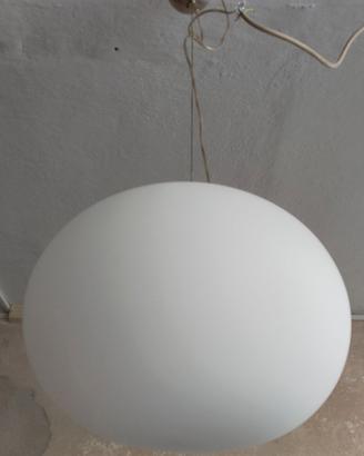 Lampadario a Globo Ovale in Vetro Bianco Opaline
