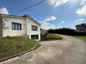CASA SEMINDIPENDENTE A SANT'ELIA FIUMERAPIDO