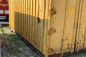 Container