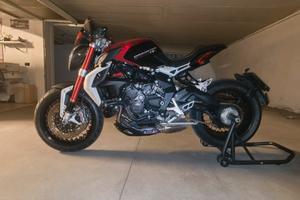 MV AGUSTA DRAGSTER BRUTALE 800 RR 2016