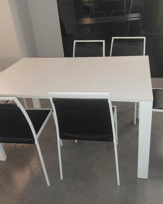 Tavolo + parete attrezzata 3 m