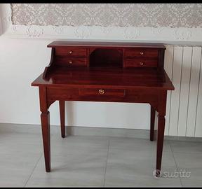 Scrittoio arte povera