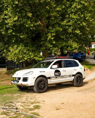 Porsche Cayenne DAKAR 3.0 diesel