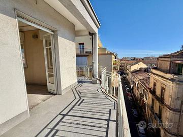 6 1/2 Vani (Via F.Aprile angolo Via G. Carnazza)