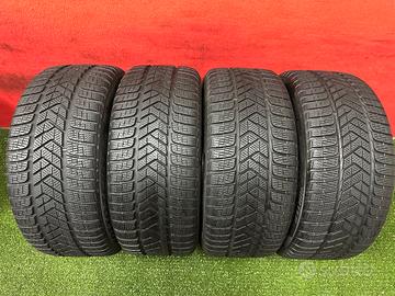 245 40 18 Gomme Invernali 95-99 Pirelli 245 40 18