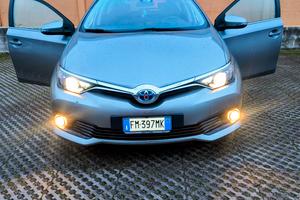 Toyota Auris Hybrid