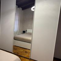 Armadio lettto comó e comodini