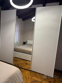 Armadio lettto comó e comodini