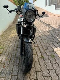 Honda vfr 750 cafe racer