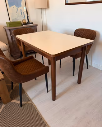 Tavolo da pranzo in legno allungabile