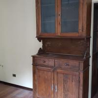 Mobile d'epoca adatto a baita o casa rustica