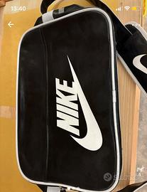 Tracolla nike