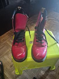 anfibi e scarpe molto eleganti 