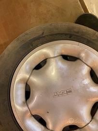 Cerchi e gomme 185 60 R14