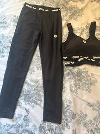 Completo  fitness nuovo  mai usato