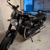 Triumph Street twin