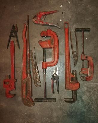 ATTREZZATURA PER IDRAULICA