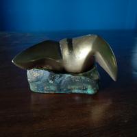 Scultura in bronzo astratta erotica donna artista