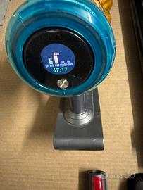 Dyson V15