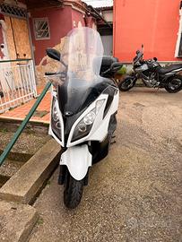 Kymco Downtown 300
