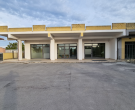 Locale Commerciale per "ALL YOU CAN EAT"