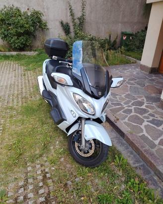 Suzuki Burgman 650