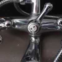 rubinetto per vasca da bagno vintage 