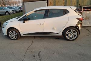 RENAULT CLIO 2019