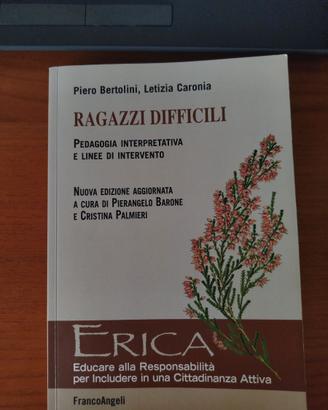 Libro "Ragazzi difficili" di Piero Bertolini