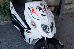 Phantom f12 r bianco