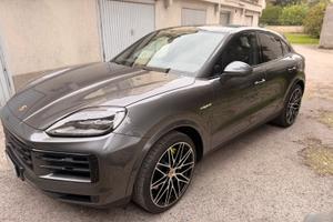 Porsche cayenne cupe E Hybrid
