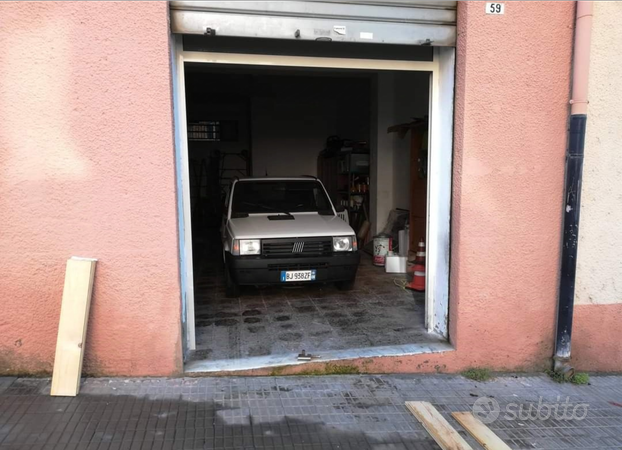 Ampio Garage