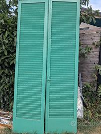 Persiane in legno semi-nuove.