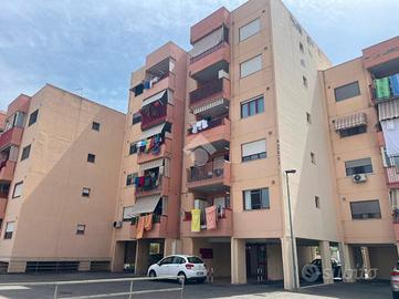 3 LOCALI A GIARRE