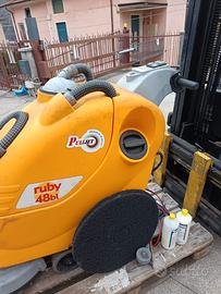 Macchina Lavapavimenti