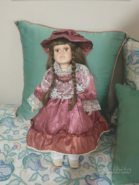 Bambola in porcellana