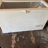 Freezer a pozzetto Whirlpool