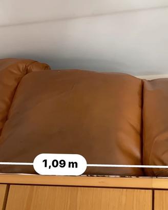 Set 2 Cuscini in Pelle / Pouf