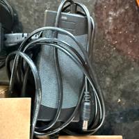Carica batterie monopattini
